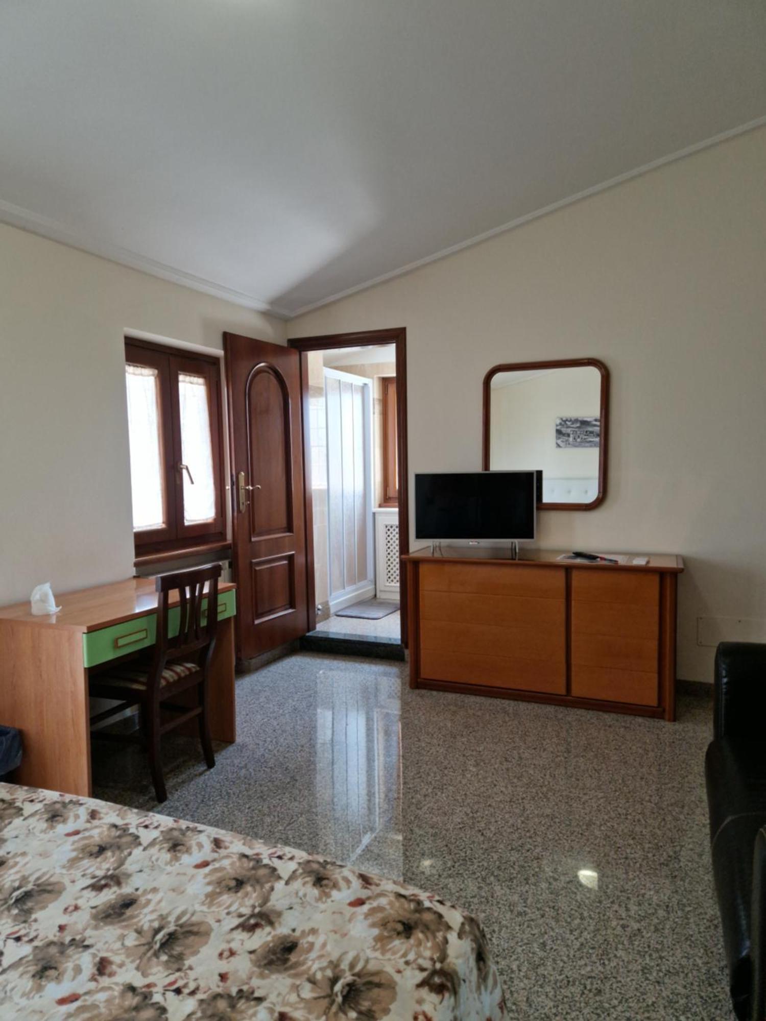 Castelbarco House B Hotel Рим Екстериор снимка